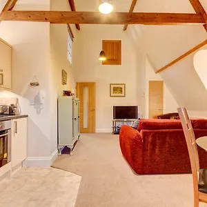 Sleepy Hollow Apartment